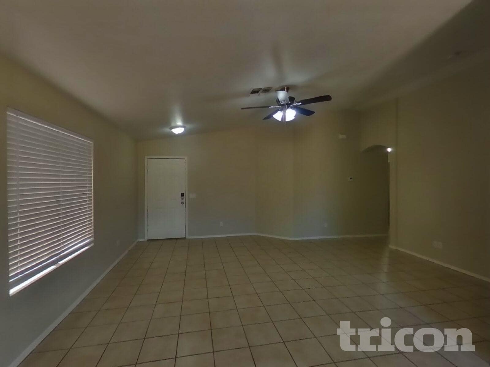 Building Photo - 2022 E Winston Dr