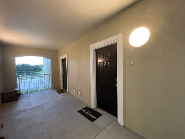 Building Photo - Gardens of Bridgehampton - 1 bed - 1 bath