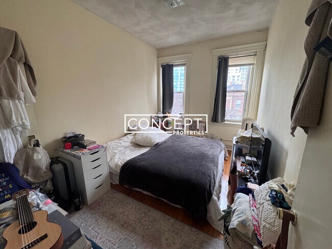 Primary Photo - 124 Peterborough St