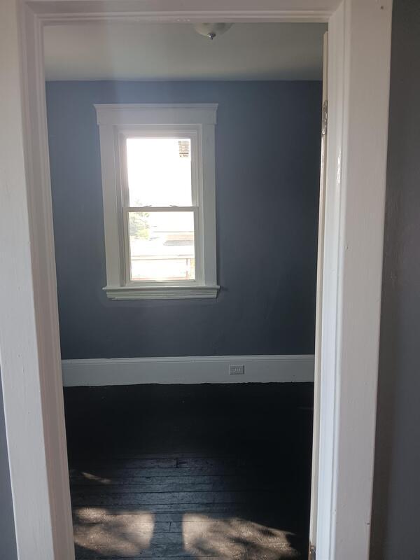 Building Photo - 1137 E 66th St