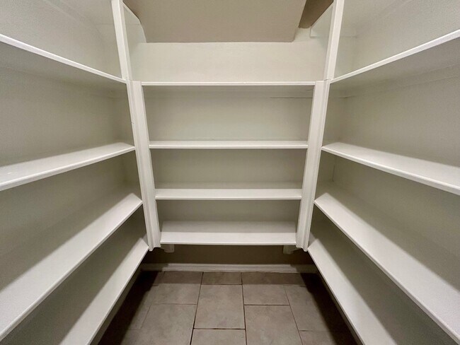 Building Photo - 12626 Alta Vista