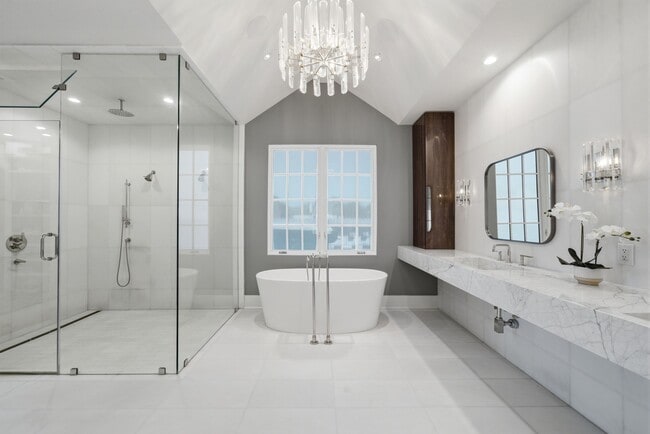 Building Photo - 2615 Yupon St