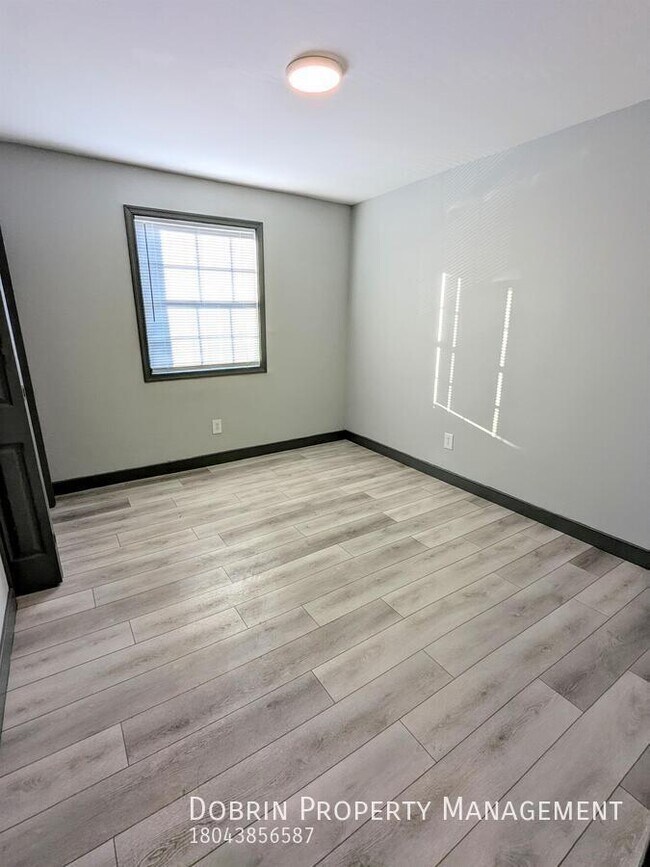 Building Photo - 1709 Colorado Ave