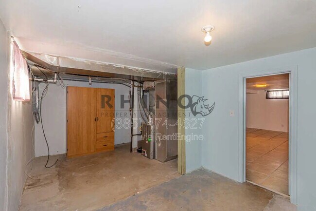 Building Photo - 981 36th St