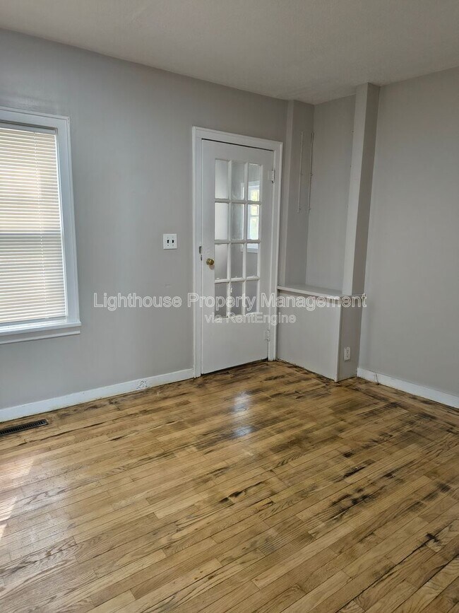 Building Photo - 3041 Lemuel St
