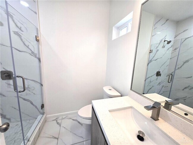 Building Photo - 3201 Magdalena St