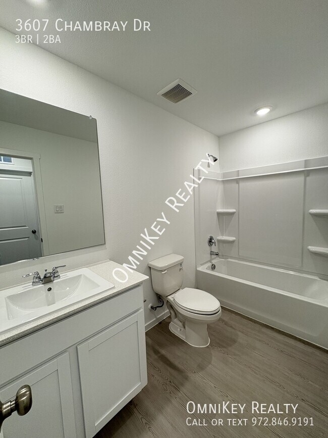 Building Photo - 3607 Chambray Dr