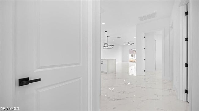 Building Photo - 1009-1011 NE 15th Ln