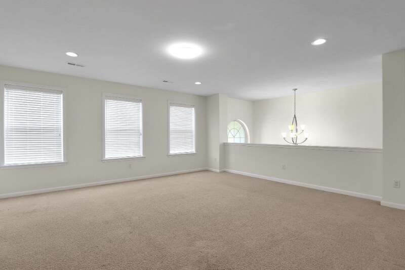 Building Photo - 6743 Palmetto Dr