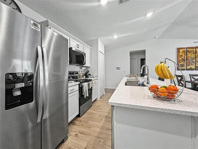 Building Photo - 23327 Van Buren Ave
