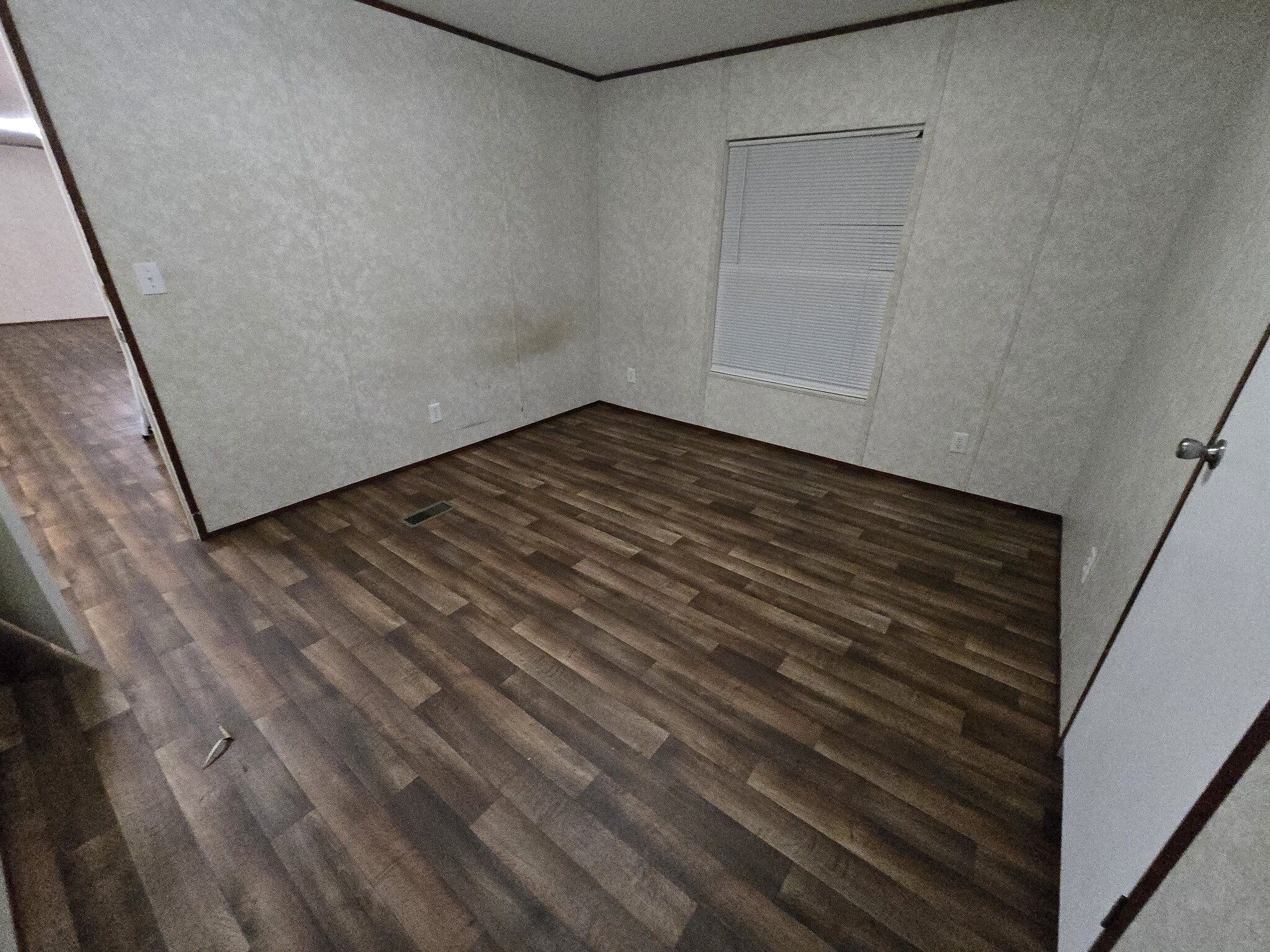 Building Photo - 1431 W 22nd St