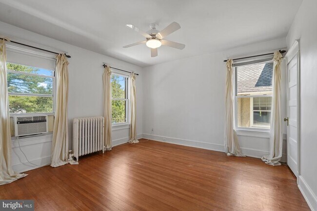 Building Photo - 5602 39th St NW