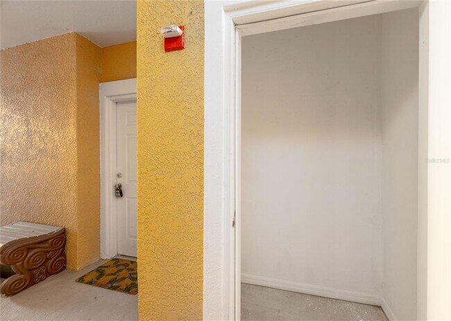 Building Photo - 3593 Conroy Rd