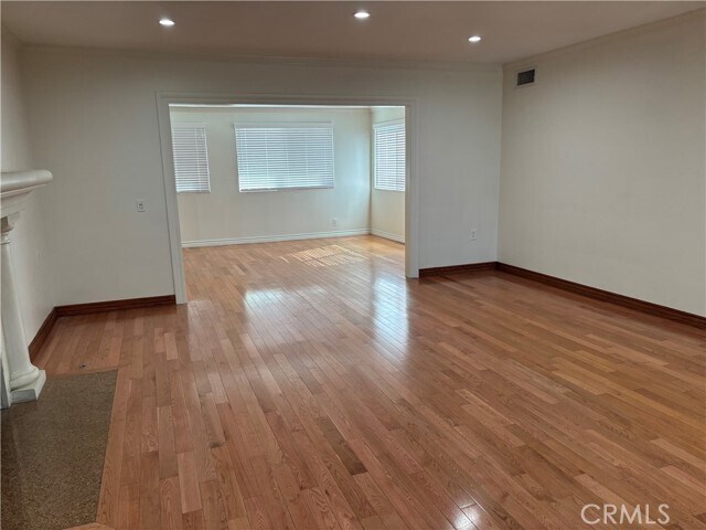 Building Photo - 11246 Lull St