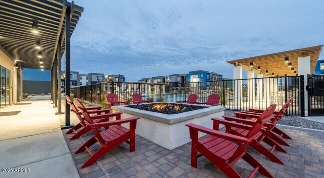 Building Photo - 45760 W Vlg Pkwy