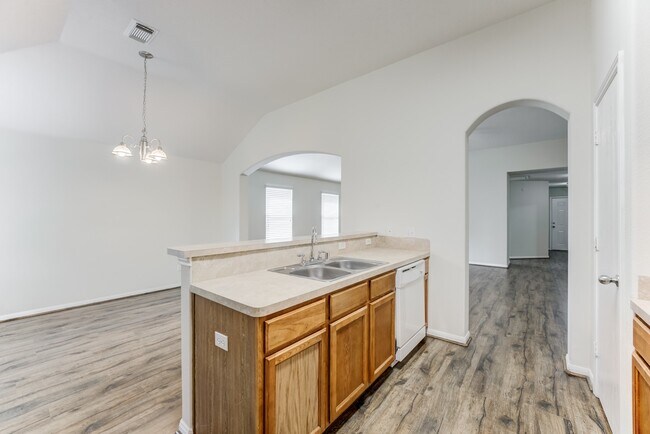 Building Photo - 13000 Lazy Ln
