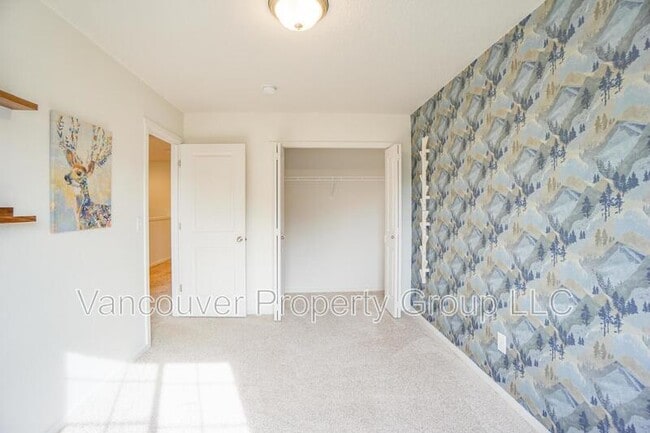 Building Photo - 2153 NE 118th Pl