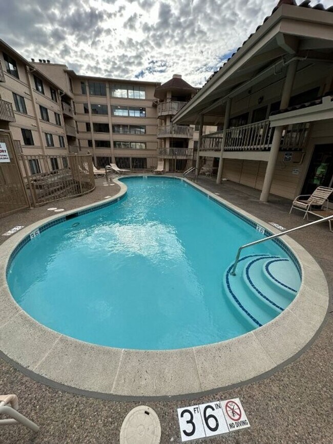 Building Photo - Nor Cal Realty, Inc - 2 bedroom 1.5 bath condo