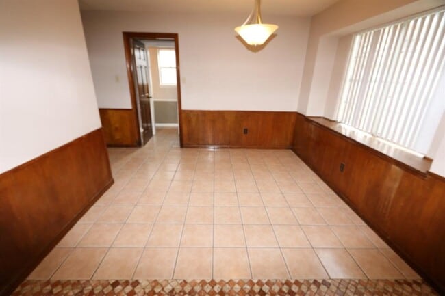 Building Photo - 6907 Dartford Ct