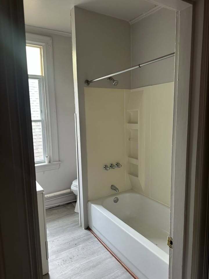 Building Photo - 453 3rd St