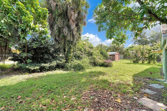 Building Photo - 3541 NW 7th Pl