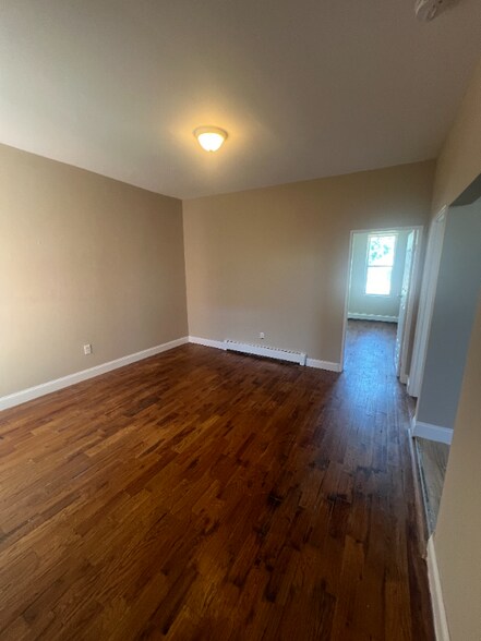 Building Photo - 52 2nd St