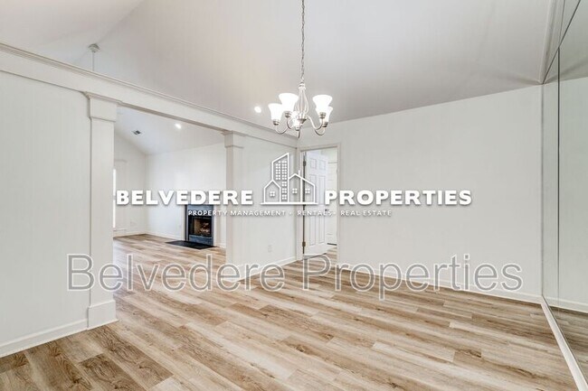 Building Photo - 19-A Park Village Ln