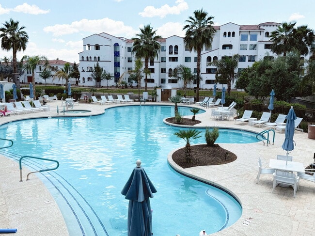 Building Photo - 2511 W Queen Creek Rd