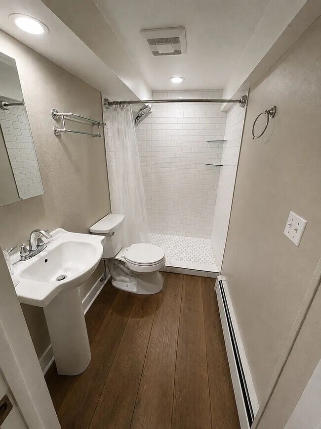 Building Photo - 3147 Westwood Ct