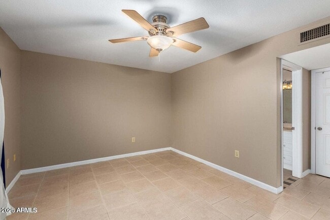 Building Photo - 12630 N Blue Ridge Dr