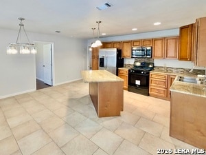 Building Photo - 304 E Mistletoe