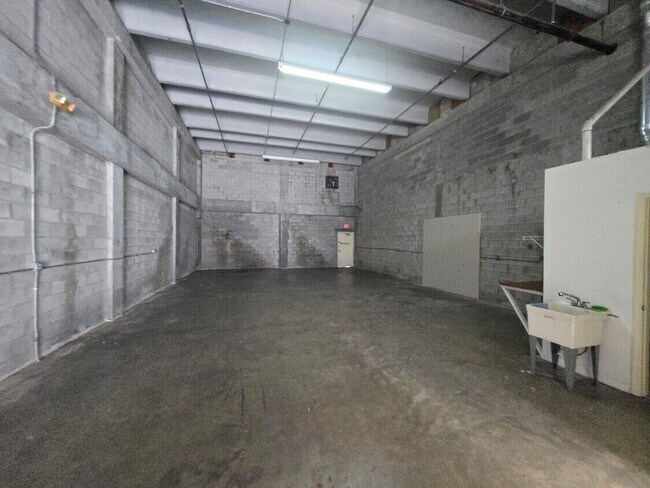 Building Photo - 13901 SW 143rd Ct