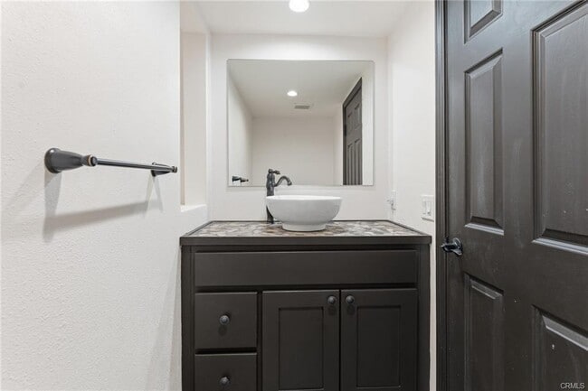 Building Photo - 26128 Alizia Canyon Dr