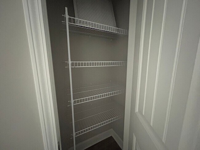 Building Photo - 287 Waystation