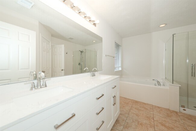 Building Photo - 5119 Moss Garden Ln