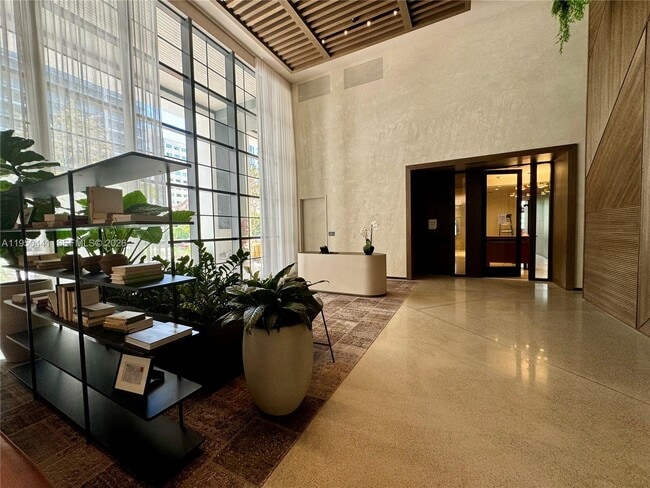 Building Photo - 159 NE 6th St