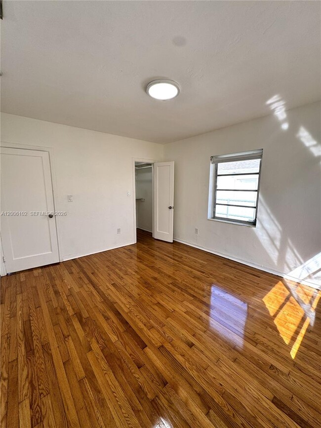 Building Photo - 5353 SW 6th St