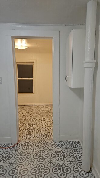 Building Photo - 23 Rutherford St