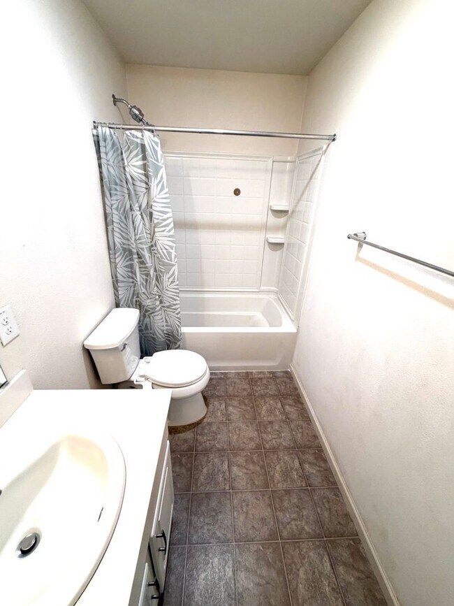 Building Photo - Spacious 5BR + Loft in Hamptons Village – Studio Suite, New HVAC, EV Charging