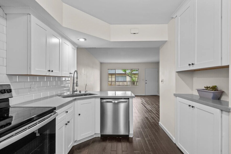 Building Photo - 510 N Jackson St