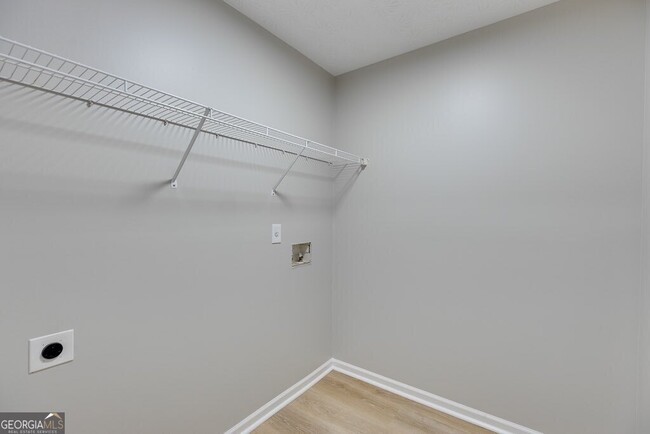 Building Photo - 164 Beacon Dr