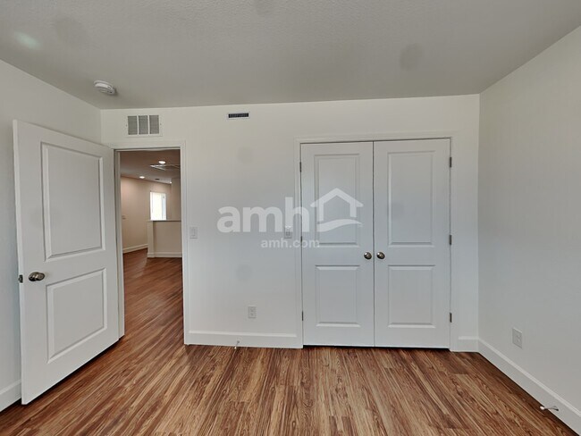 Building Photo - 9156 Liberty Cap Ct