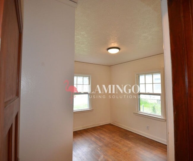 Building Photo - 2101 Riverside Dr