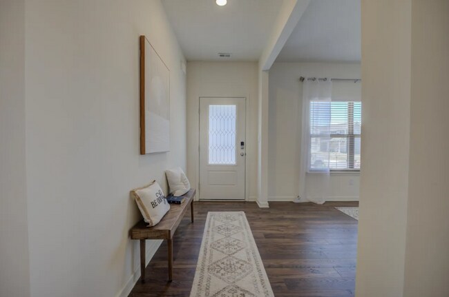 Building Photo - Desirable Fairway Village 4 bedroom 2.5 bath home in Oakland