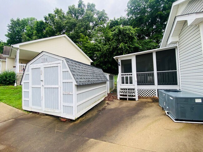 Building Photo - 2754 Applemill Ct
