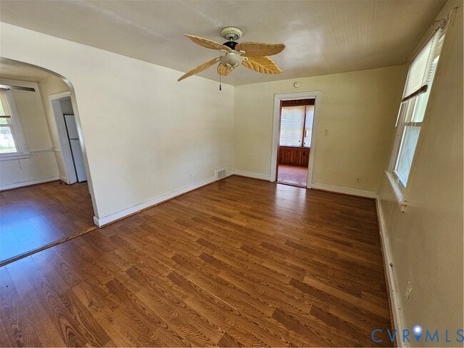 Building Photo - 3813 Larchmont Ln