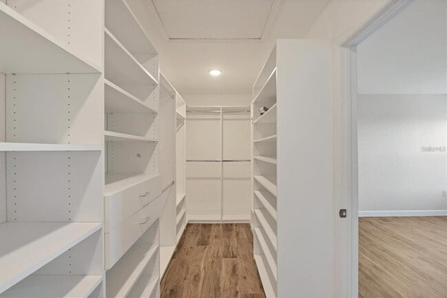 Building Photo - 15530 Aqua Cir