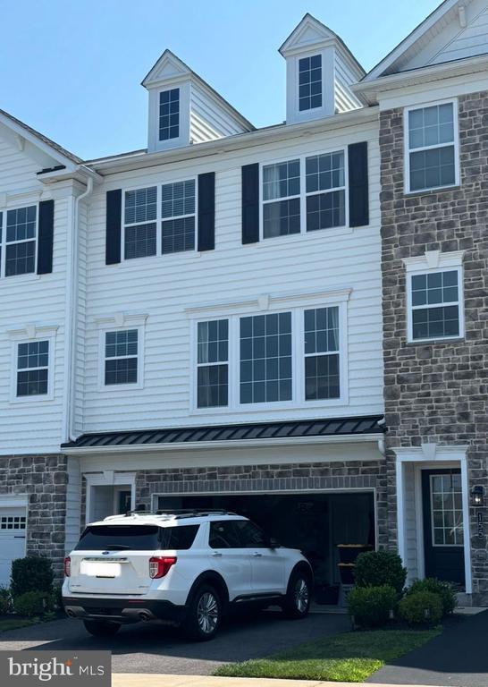 Building Photo - 154 Woodwinds Dr