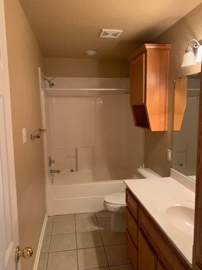 Building Photo - 3 Bedroom / 2 Bath Duplex – Clear Creek Area – Killeen, TX