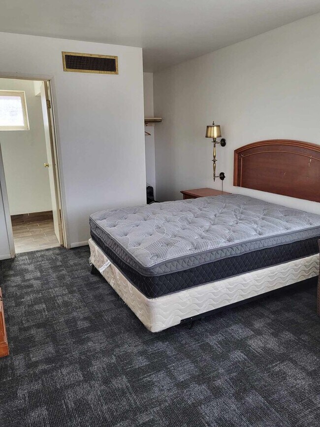 Interior Photo - Fully furnished apartments in downtown Idaho Falls! (Idaho Falls)